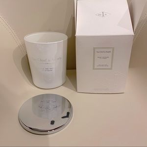 Van Cleef & Arpels Rose Velours candle